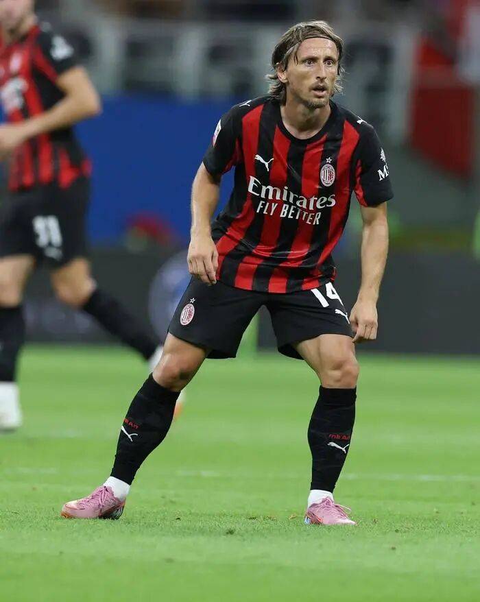 有没有一种感觉——莫德里奇,为C罗提供了一个平行宇宙样本